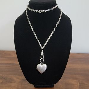 Womens Fossil necklace